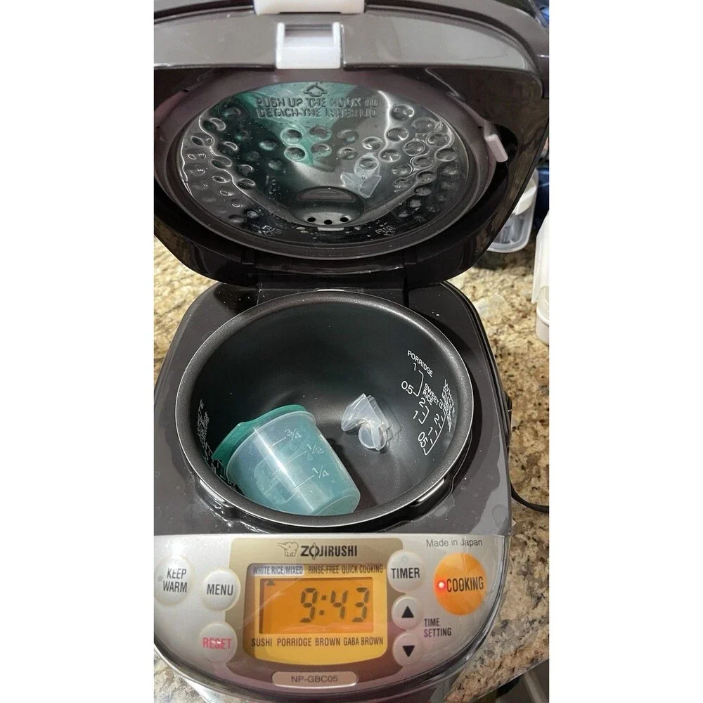 Zojirushi np nvc18